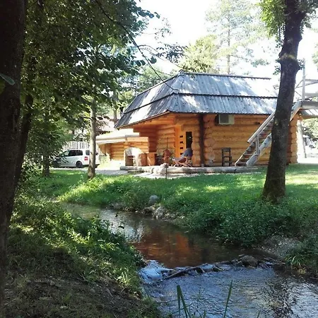 Kamp Menina *
