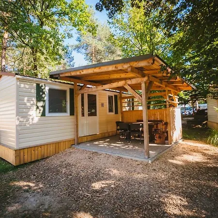 Kamp Menina Kemp